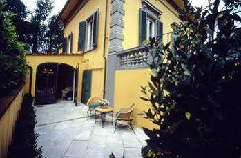 Villa Le Magnolie Монтекатини-Терме Экстерьер фото
